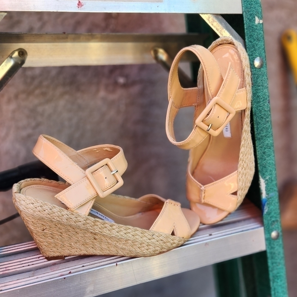 Diane Von Furstenberg Sudan Espradrille Wedge Sandals Patent Shoes